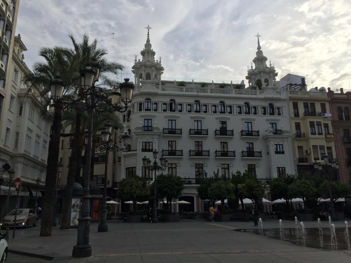 Apartamento Plaza De La Corredera Cordoba Exterior photo